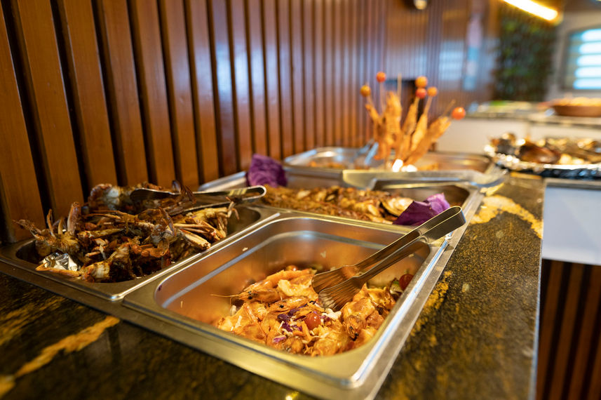 Food on board - VIP Shrouq