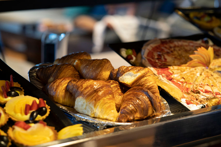 Food on board - VIP Shrouq
