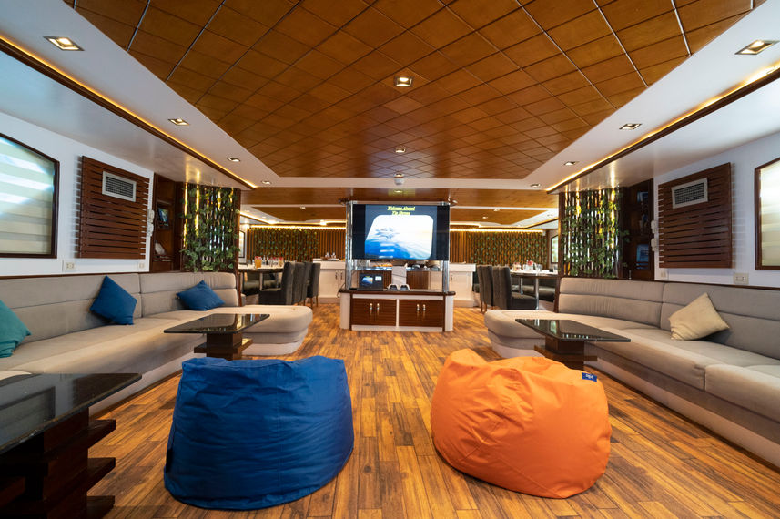 Indoor Saloon - VIP Shrouq