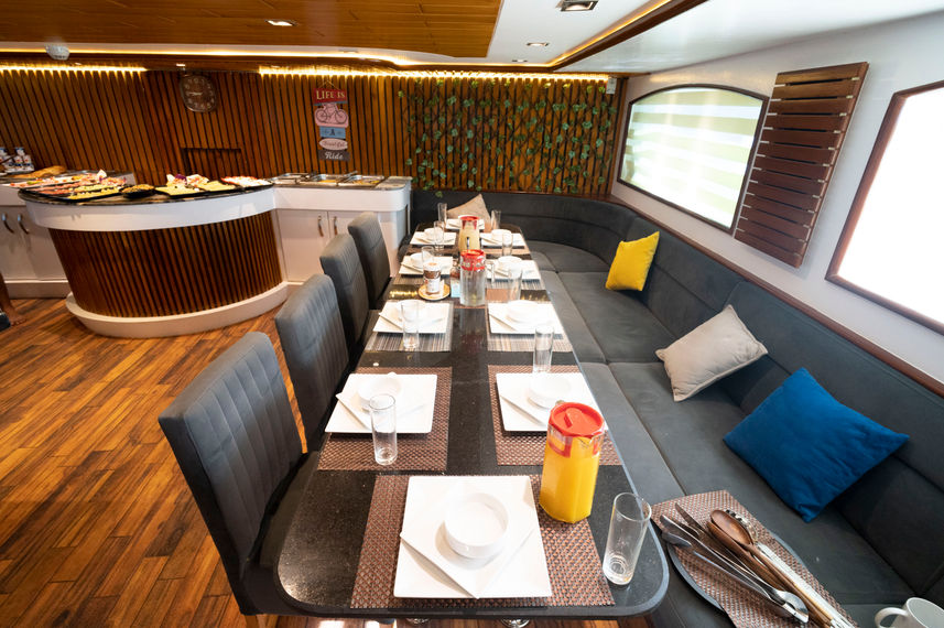 Dining Room - VIP Shrouq