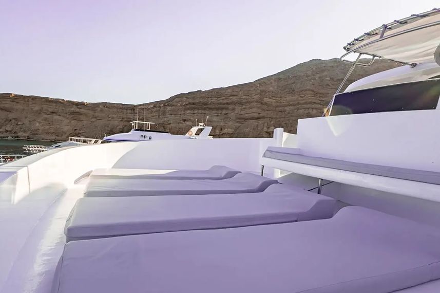 Sun Deck - VIP Shrouq