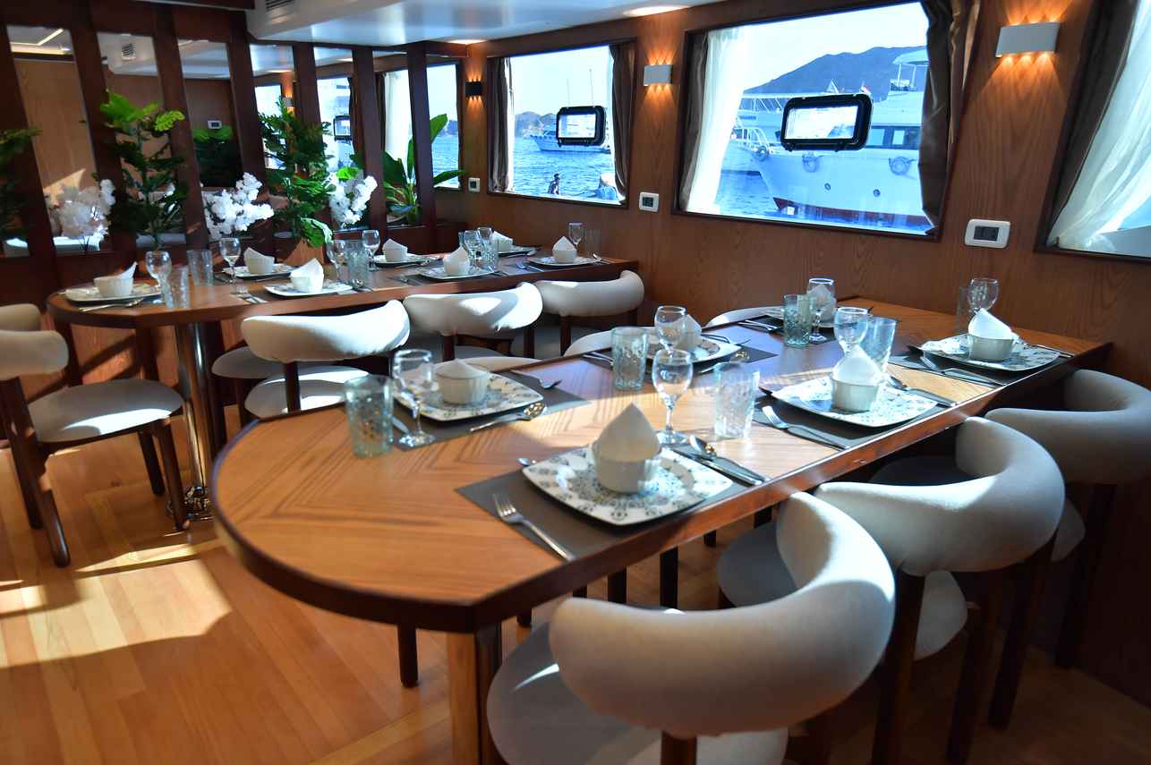 Dining Room - South Moon 1