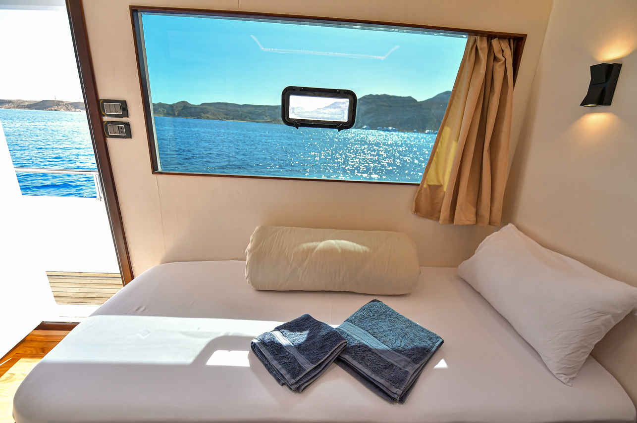 Upper Deck Cabin - South Moon 1