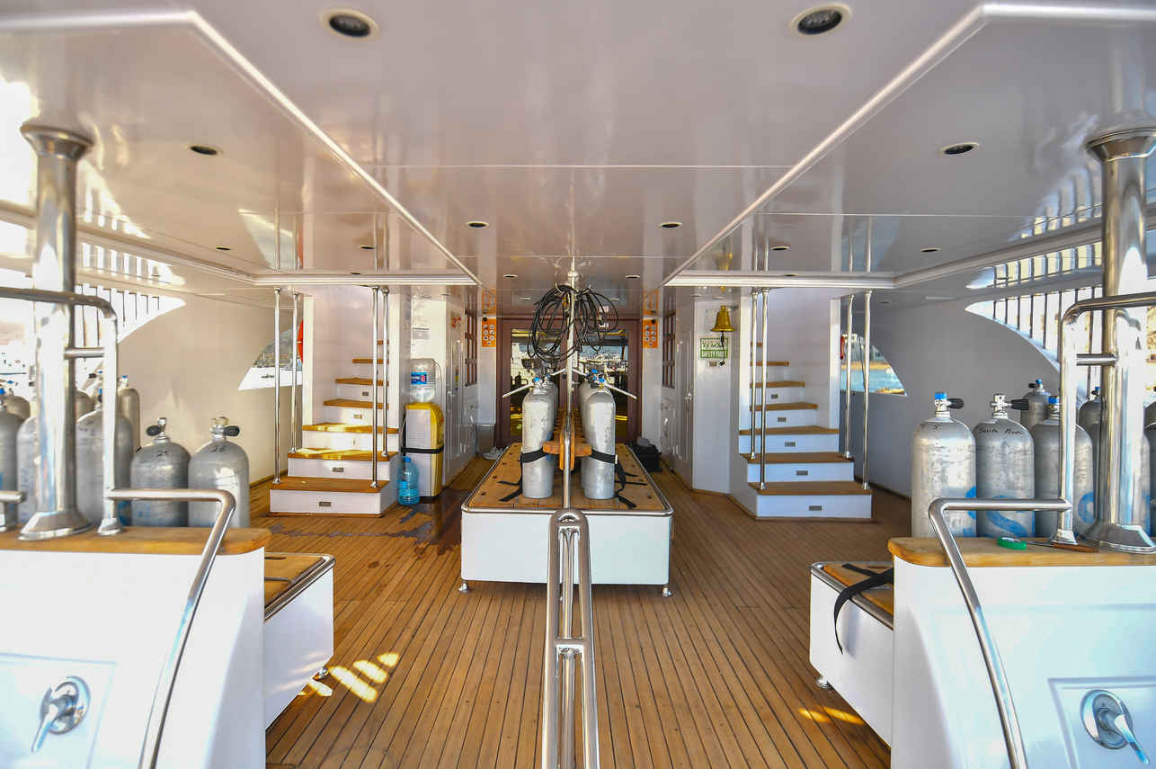 Dive deck - South Moon 1