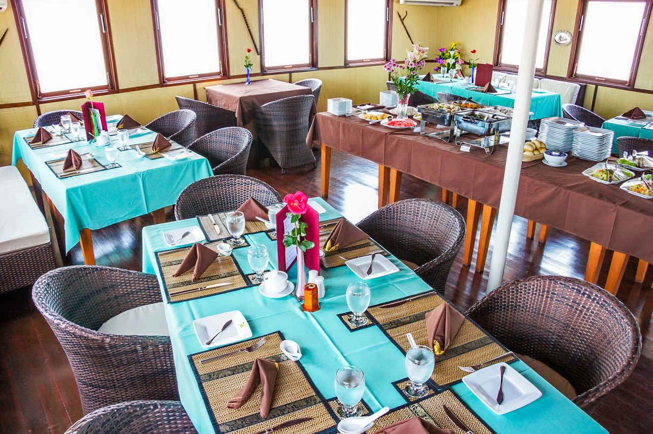 Dining Room - Toum Tiou II