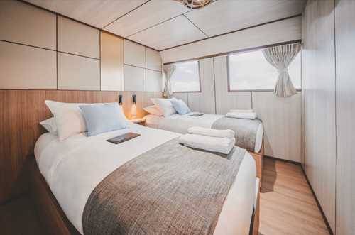 Standard cabin