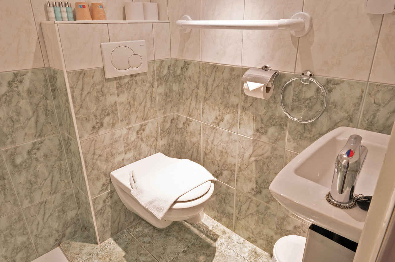 En-Suite bathrooms - MS Beethoven