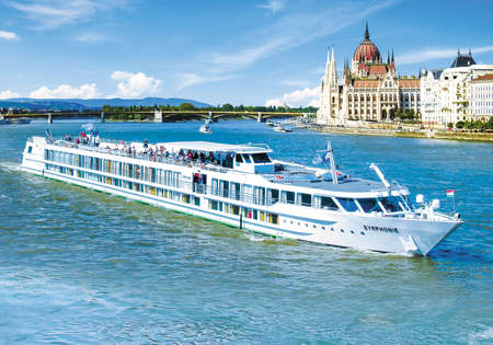 MS Symphonie