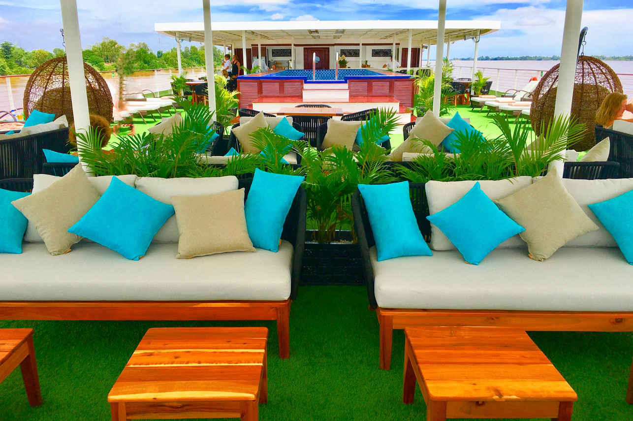 Lounge Externo - Indochine II