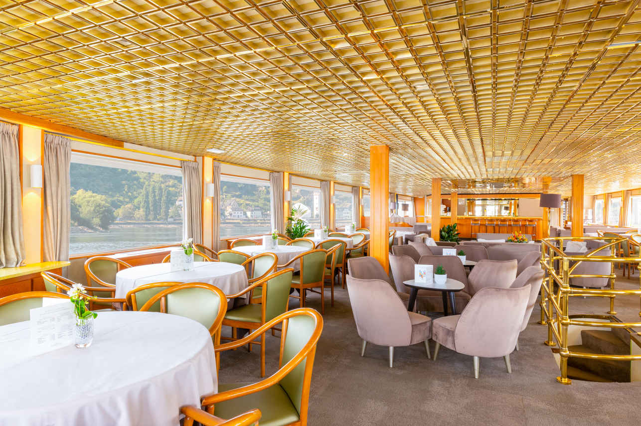 Indoor Saloon - MS Leonardo Da Vinci