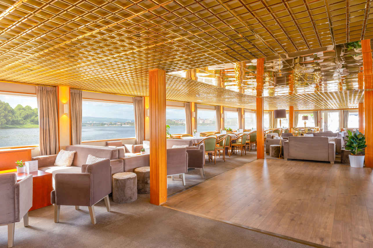 Indoor Saloon - MS Leonardo Da Vinci