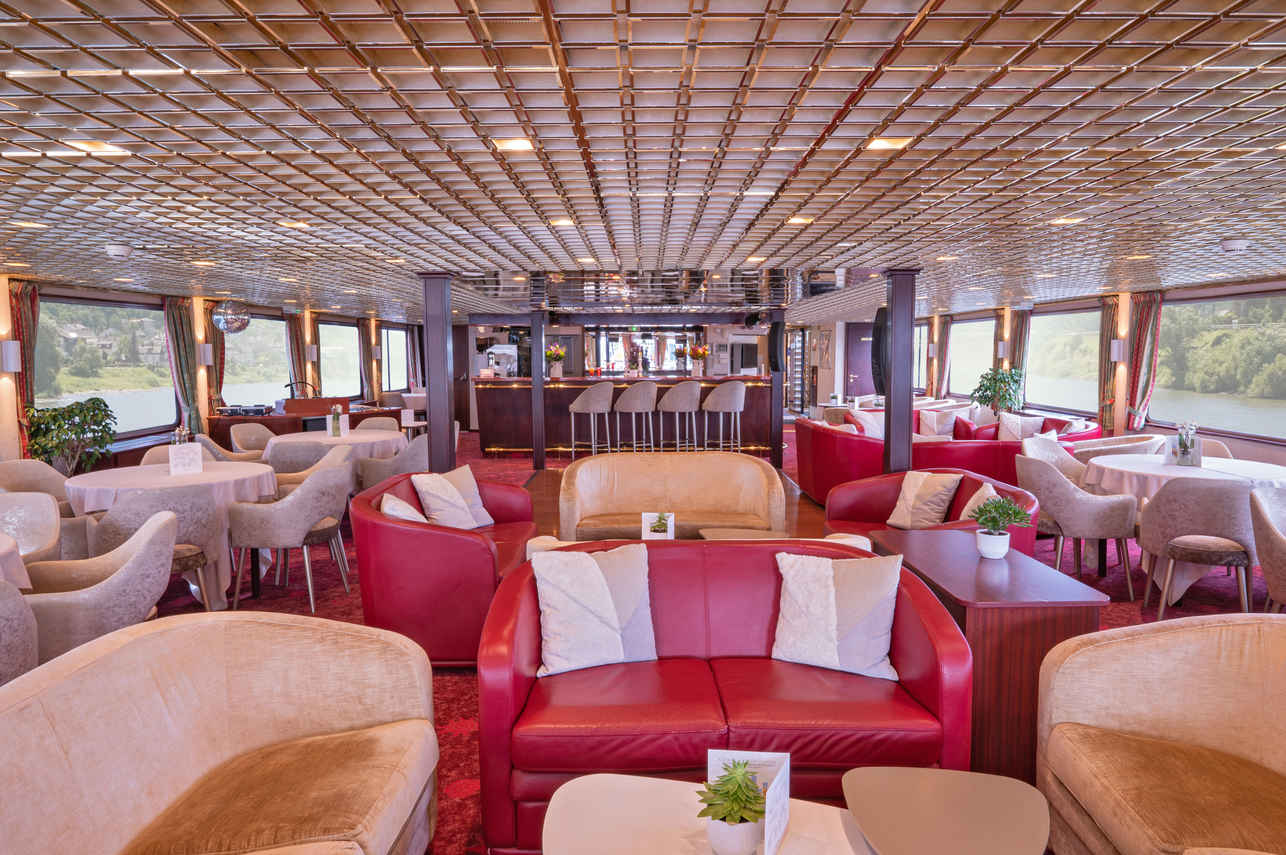 Indoor Saloon - MS Mona Lisa