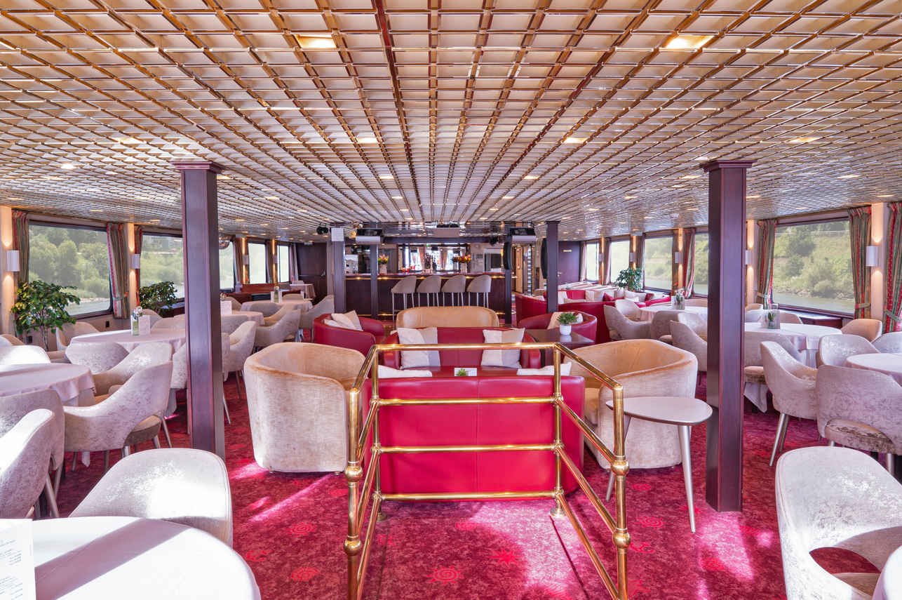 Indoor Saloon - MS Mona Lisa