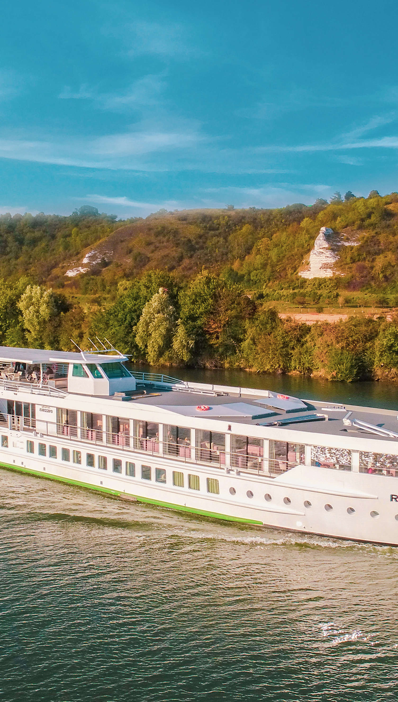 MS Renoir