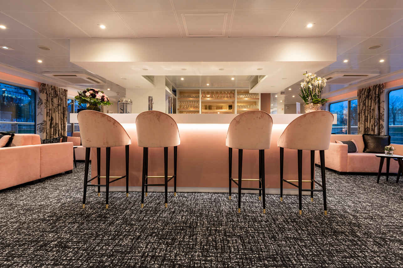 Bar Area - MS Renoir