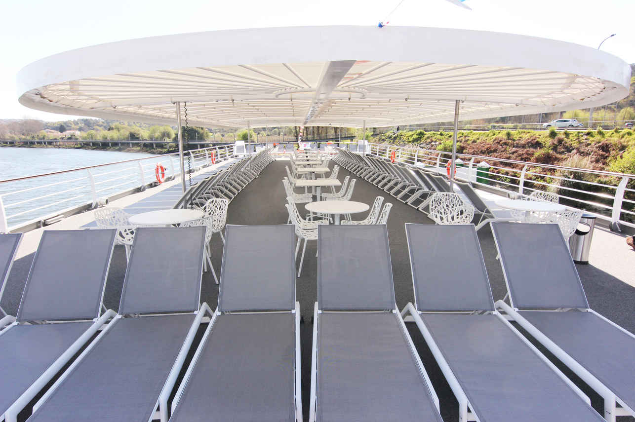Sun Deck - MS Amalia Rodrigues