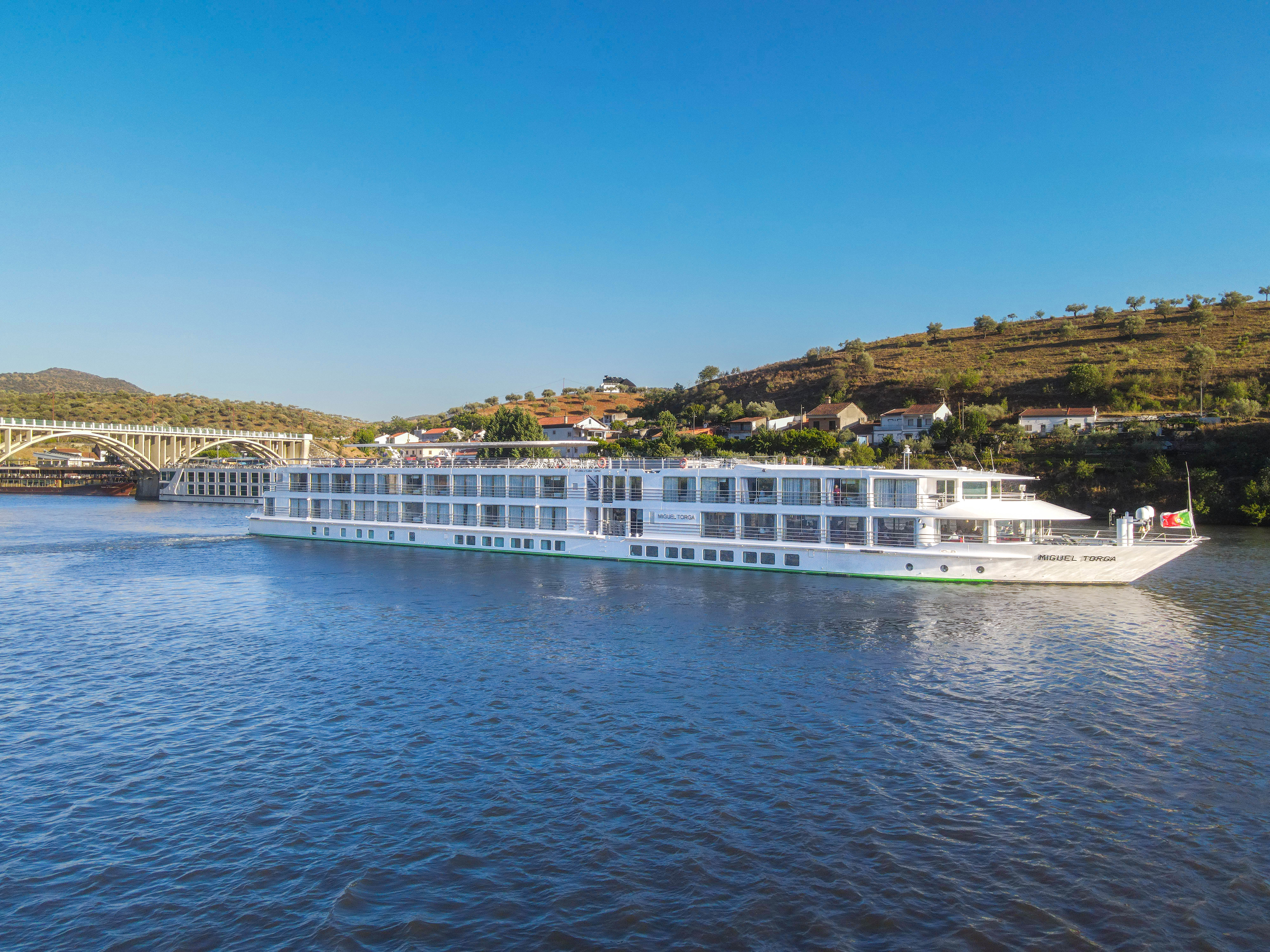 MS Miguel Torga