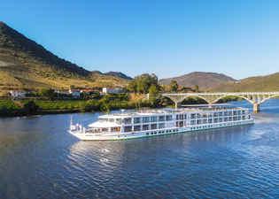 MS Miguel Torga