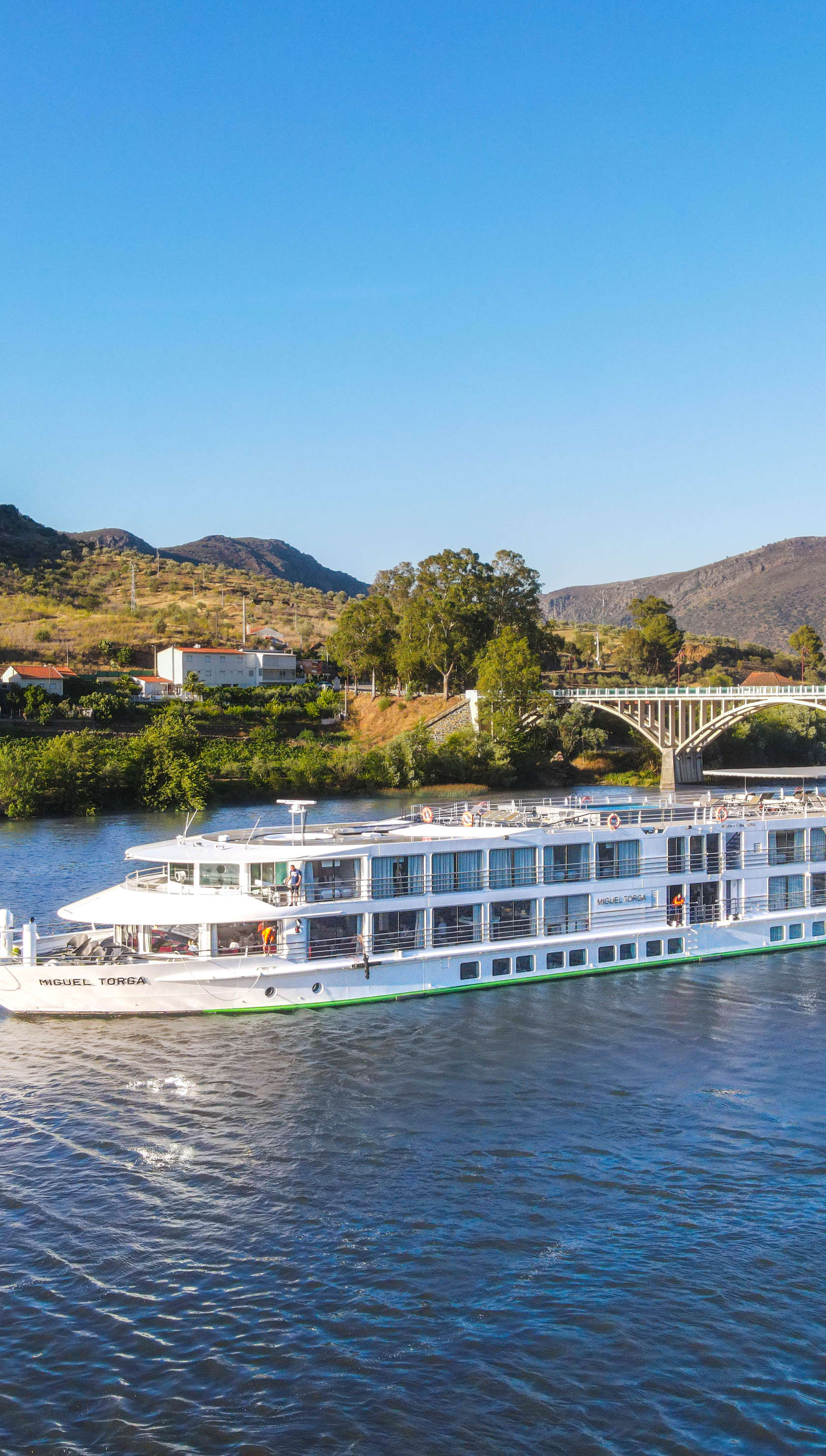 MS Miguel Torga