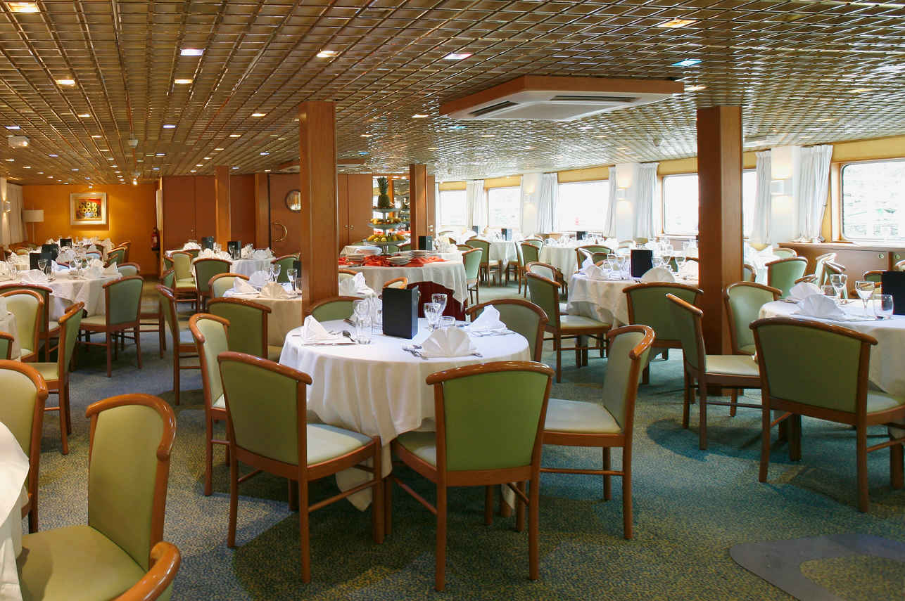 Dining Room - MS Fernao de Magalhaes