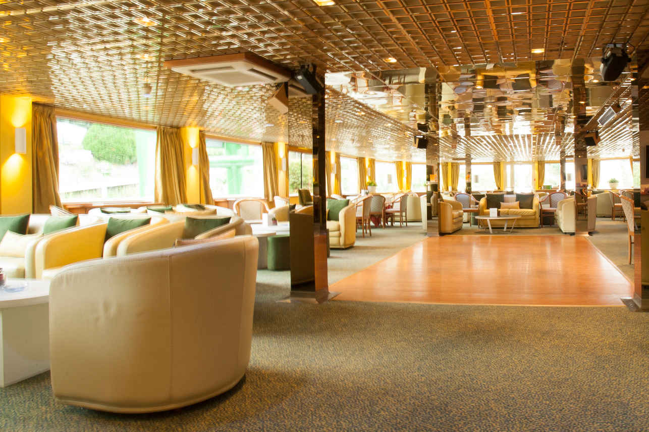 Indoor Saloon - MS Fernao de Magalhaes