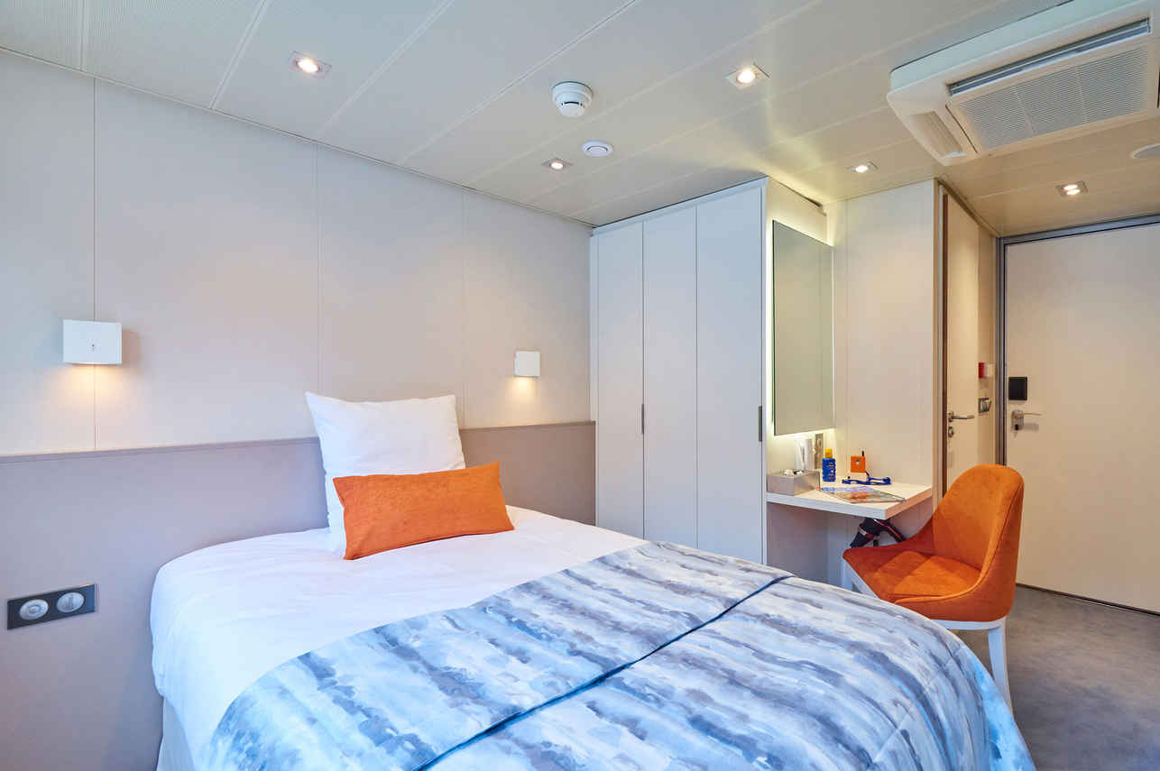 Main Deck Single Cabin Cat. C