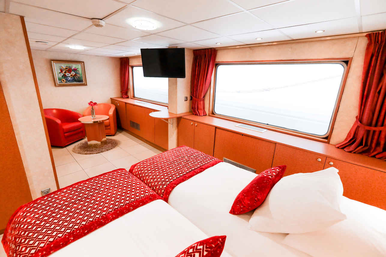 Main Deck Suite Cat B