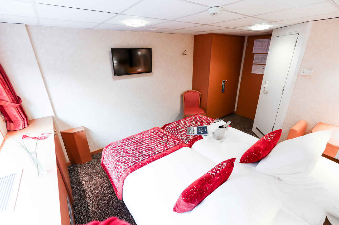 Main Deck Twin Cat C