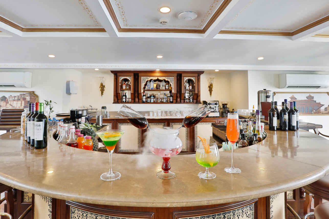 Bar - Ganges Voyager