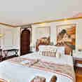 Colonial Suite