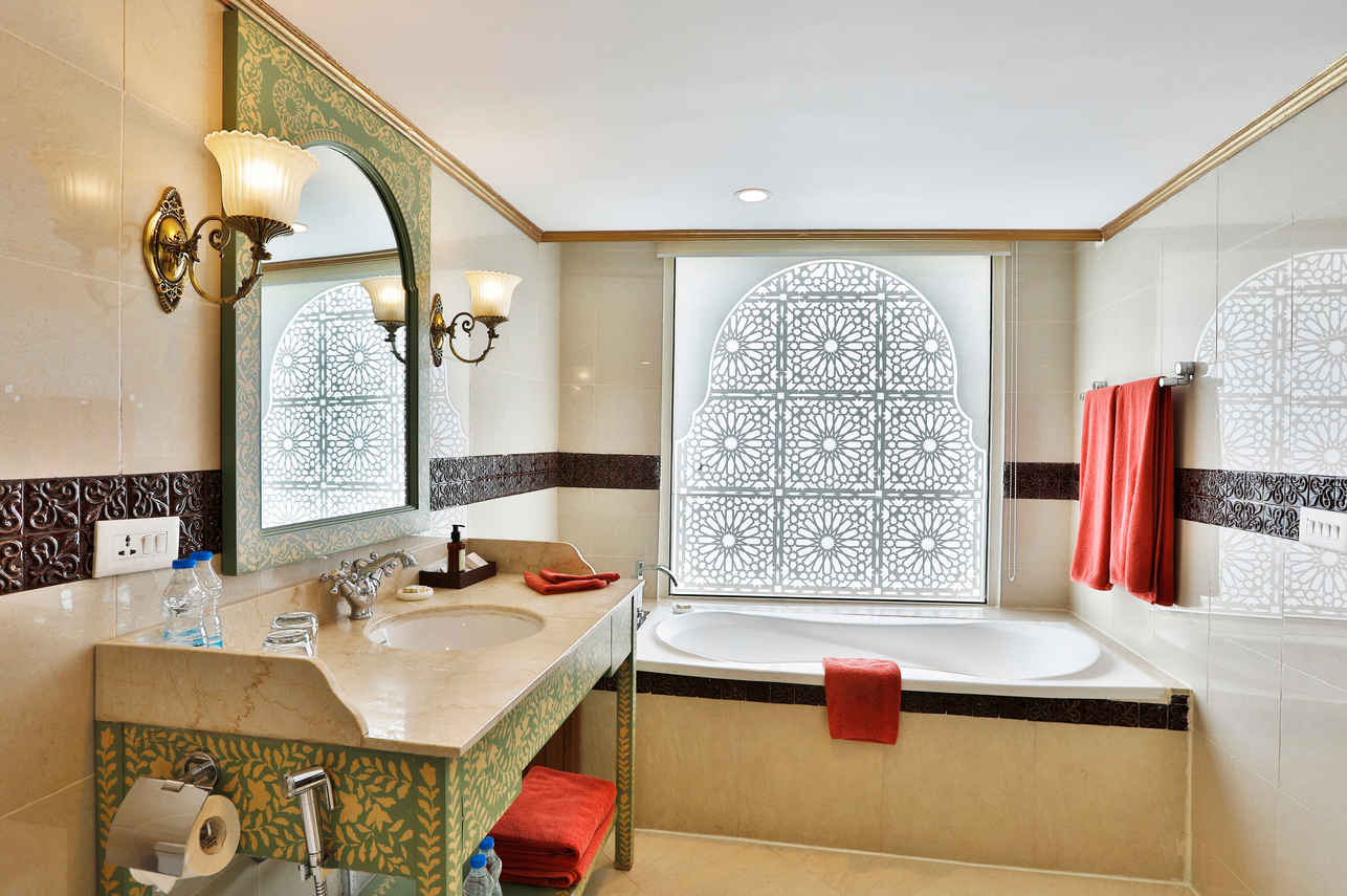 Maharaja Suite - Bathroom