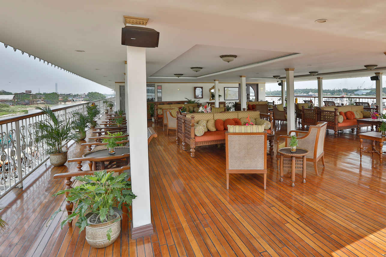 Salon exterior  - Ganges Voyager