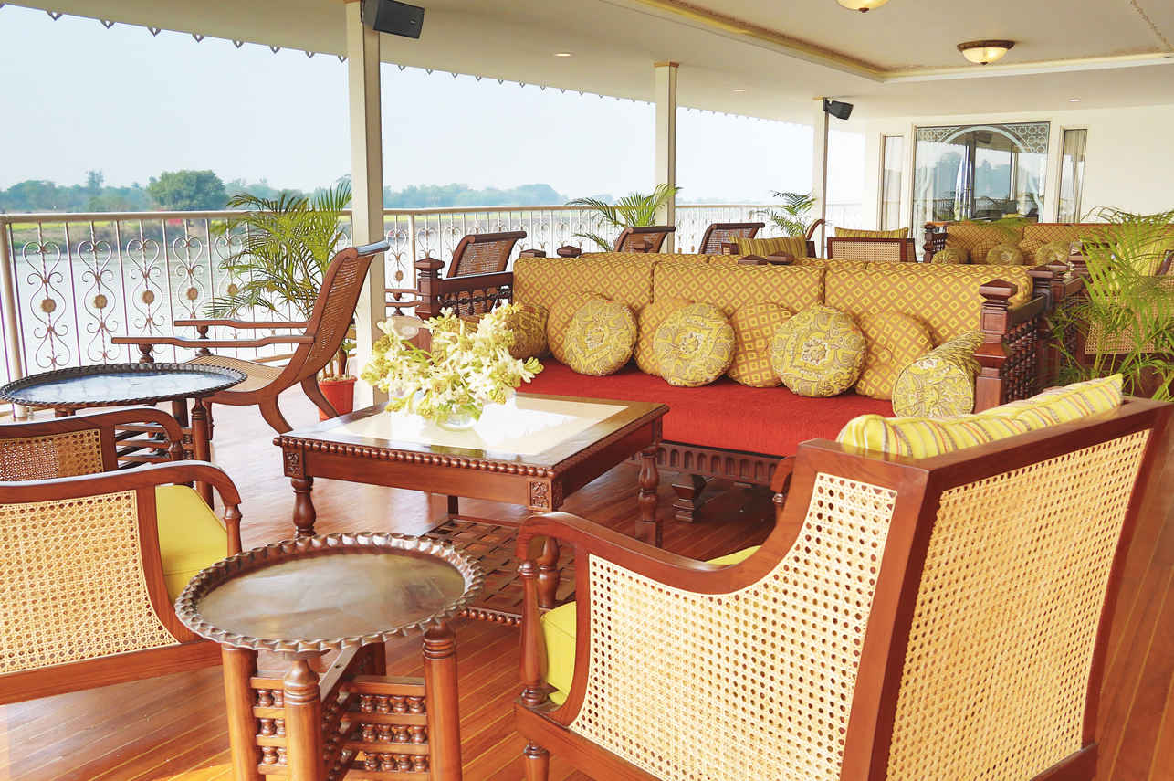 Salon exterior  - Ganges Voyager