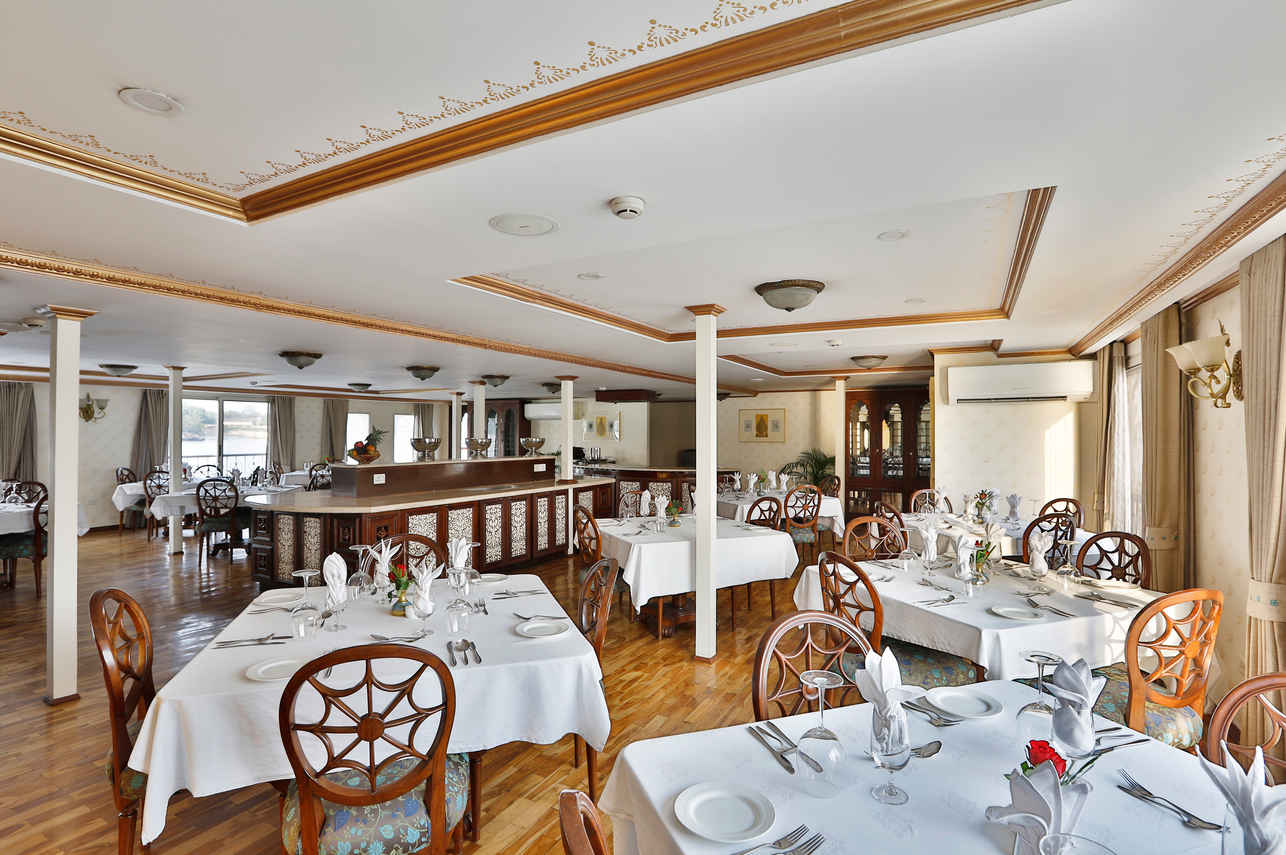 Comedor  - Ganges Voyager