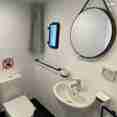 Upper Deck Suite - En-Suite bathroom