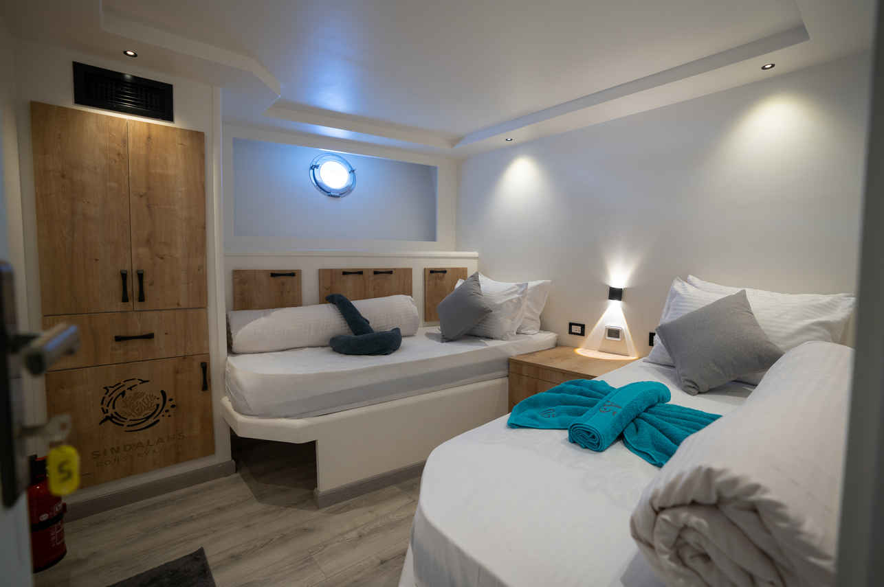 Lower Deck - Double Cabin