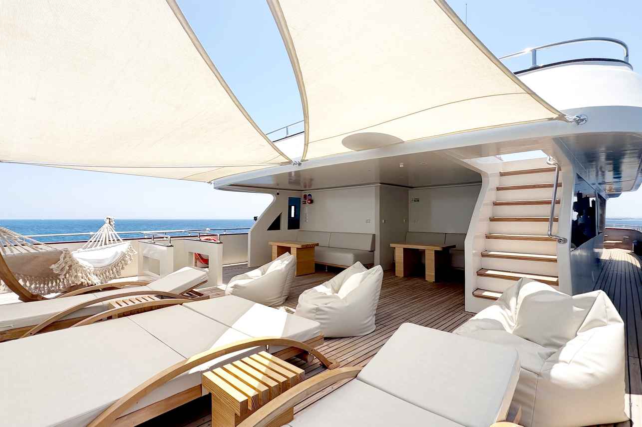 Top Deck