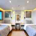 Upper Deck Twin Cabin