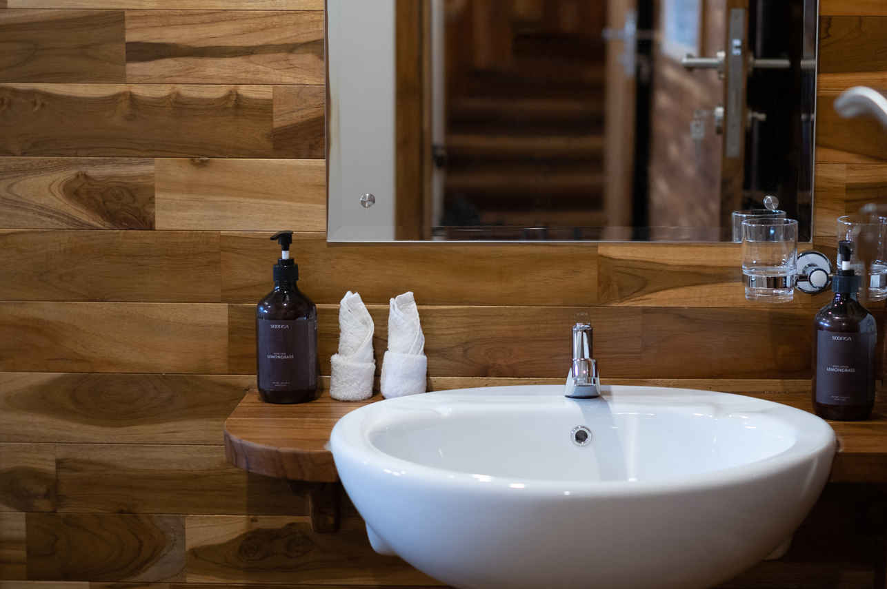 Banheiros Privativos - Naga Biru