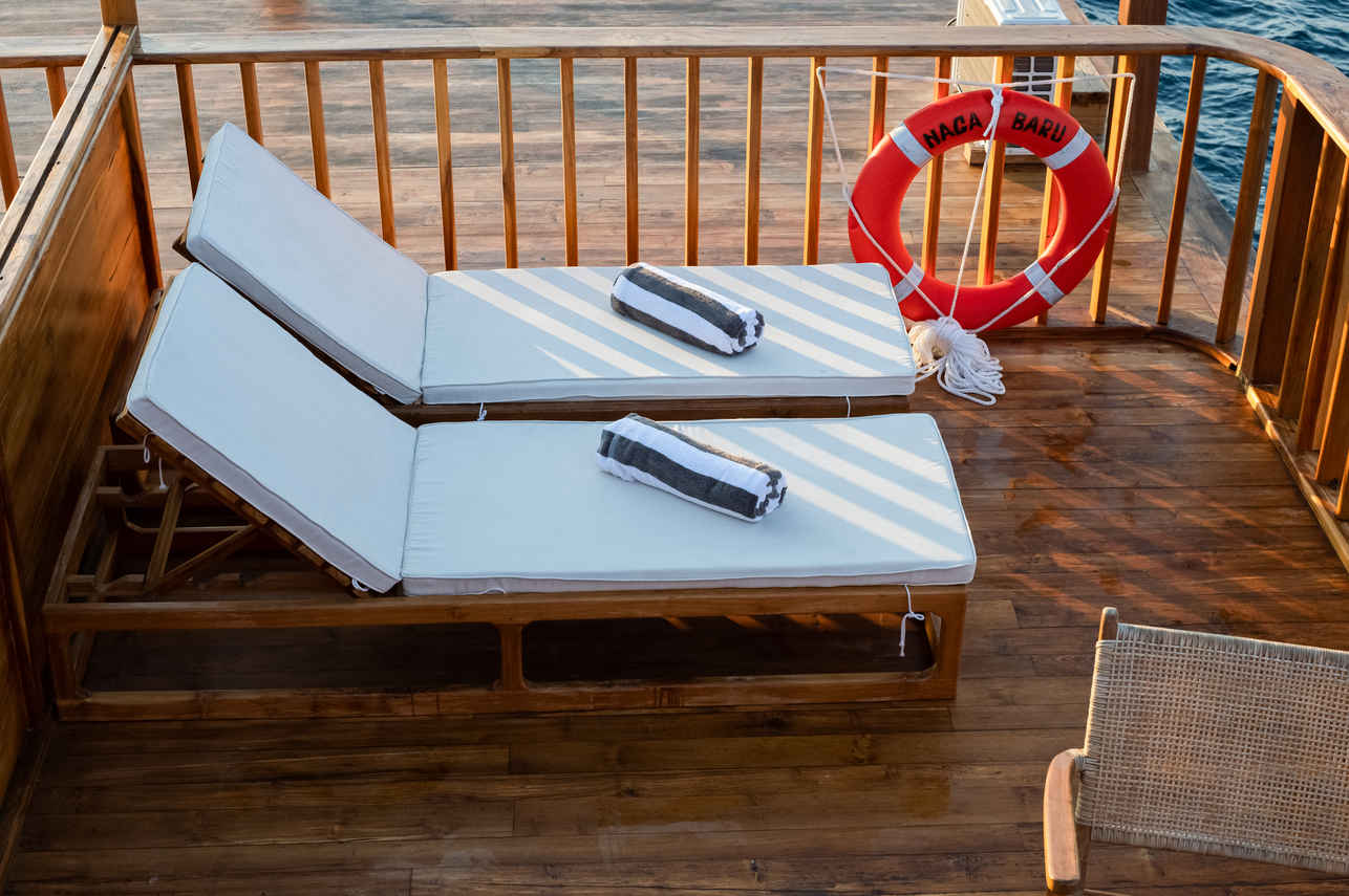 Deque aberto - Naga Biru