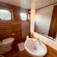 En-suite badkamers - Naga Biru