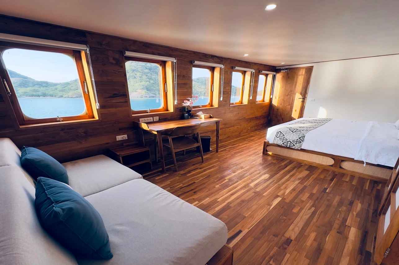 Grand Deluxe Cabin