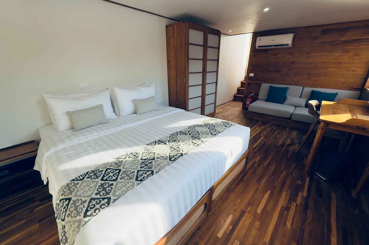 Grand Deluxe Cabin