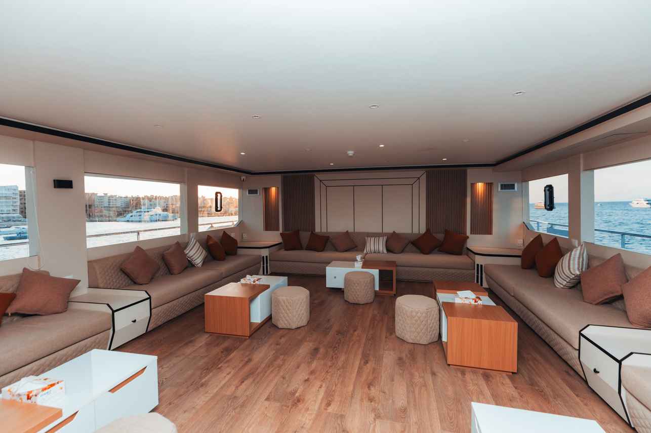 Salon interior - Topaz