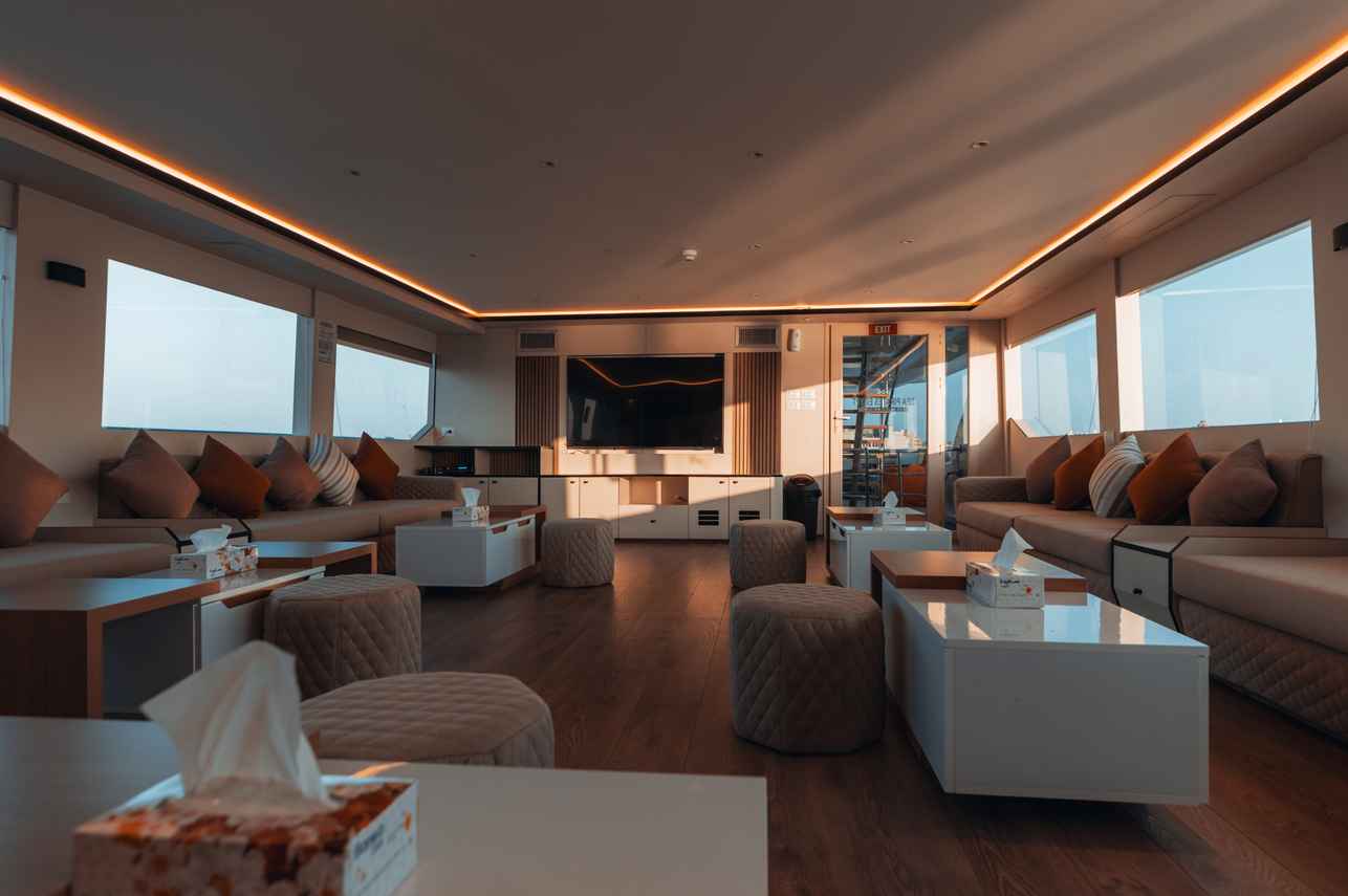 Salon interior - Topaz