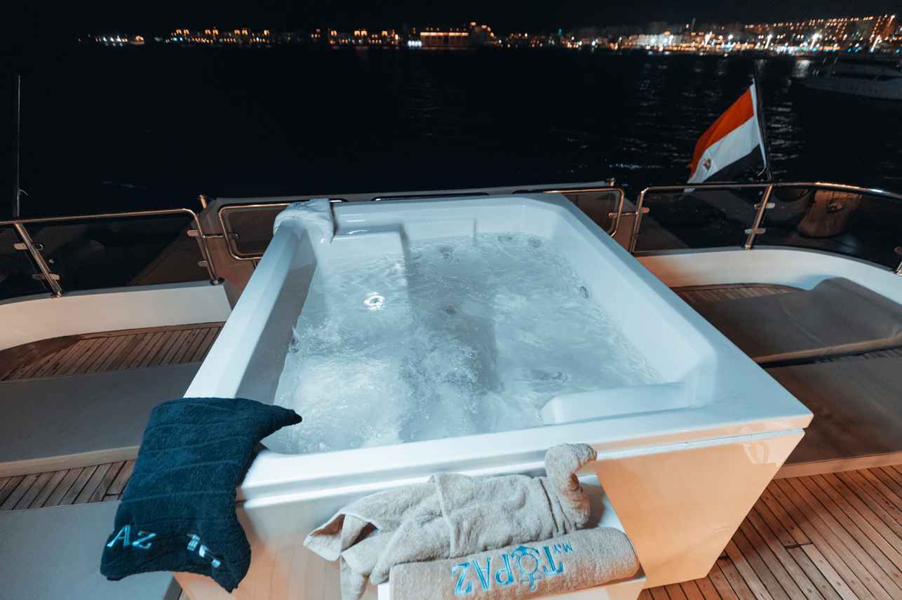 Jacuzzi