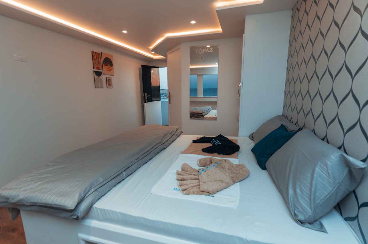 King-size Suite - Bridge Deck