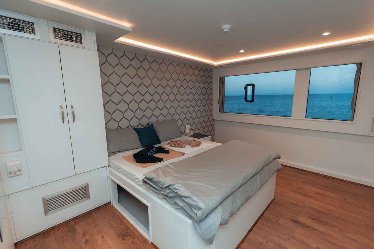 King-size Suite - Bridge Deck