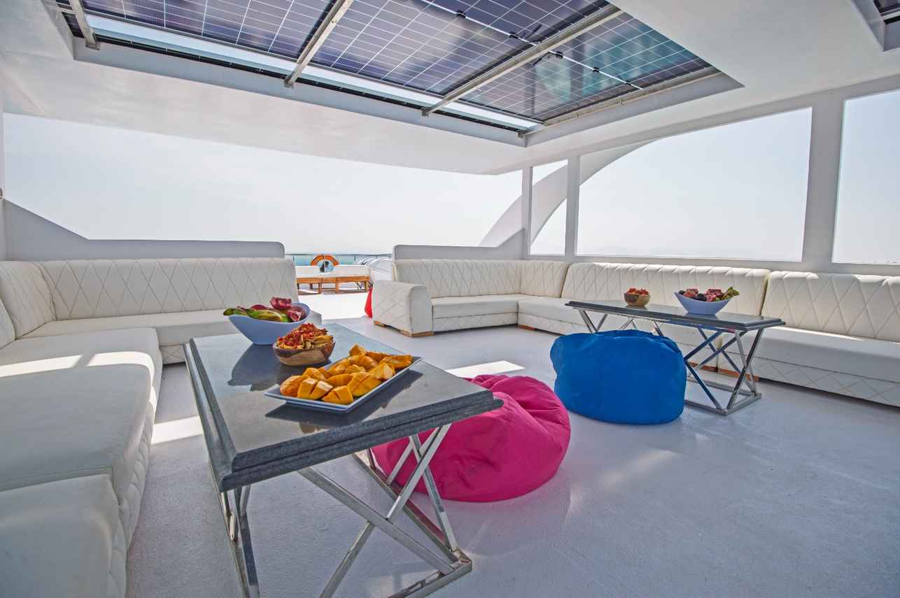 Outdoor Dining - Seaphoria