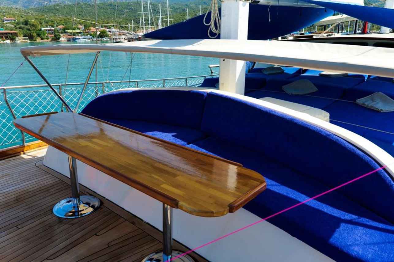 Outdoor Lounge - Farout Classic Gulets